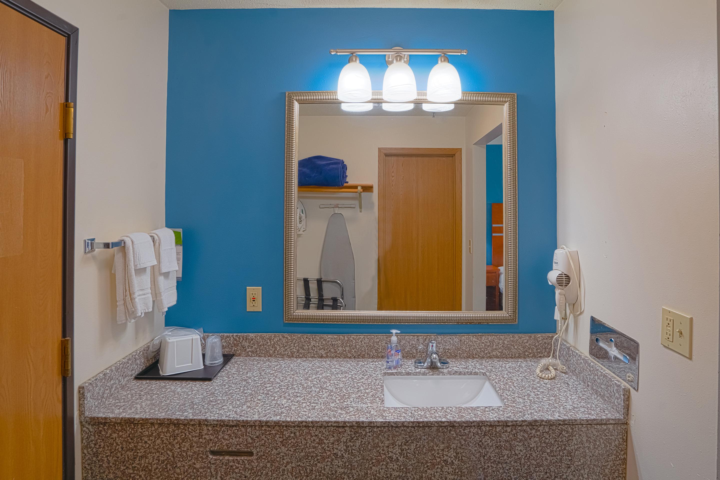 Quality Inn - Redwood Falls Экстерьер фото