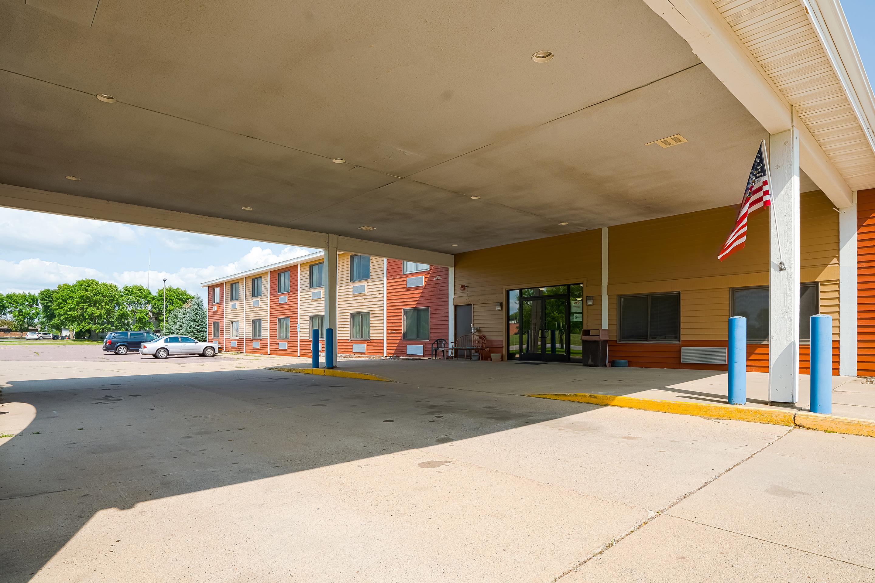 Quality Inn - Redwood Falls Экстерьер фото