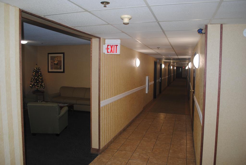 Quality Inn - Redwood Falls Экстерьер фото